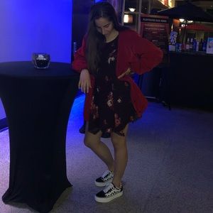 Meet your Posher, Adina